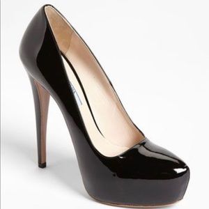 Prada black patent leather pumps